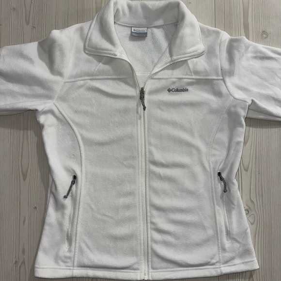 Columbia Women's Classic White Fleece Jacket - Picture 5 of 9